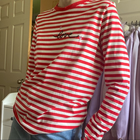 ✨SOLD✨ red & white top ❣️ - Picture 3 of 8